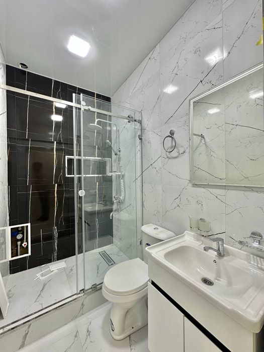 Сдается 2х комнатная квартра в районе поворот ул.мирзо улугбек