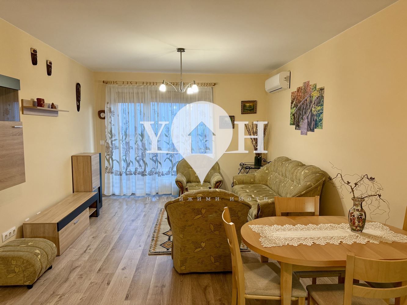 3-стаен в София- площ 94 цена 1400