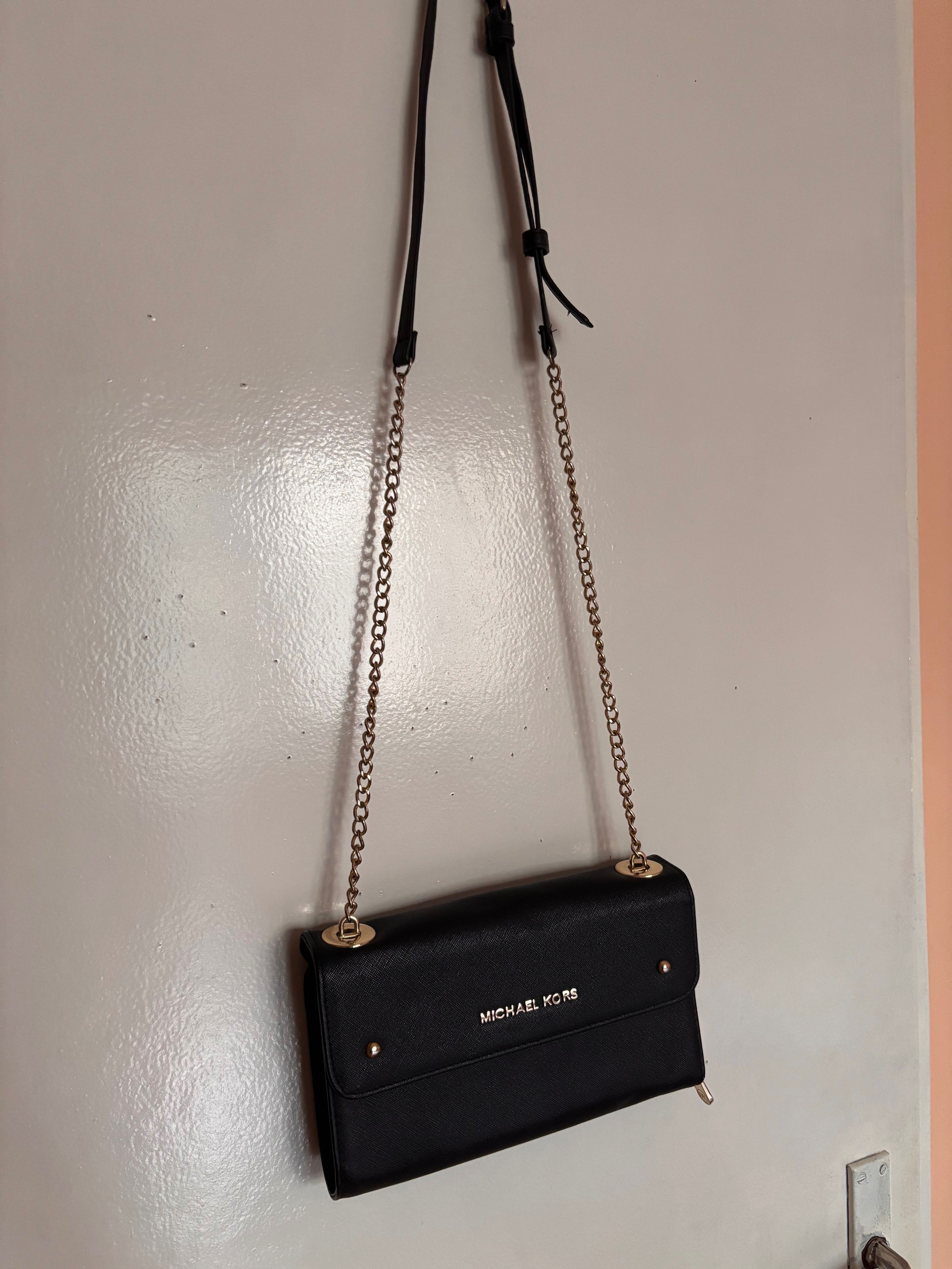 Michael kors чанта черна