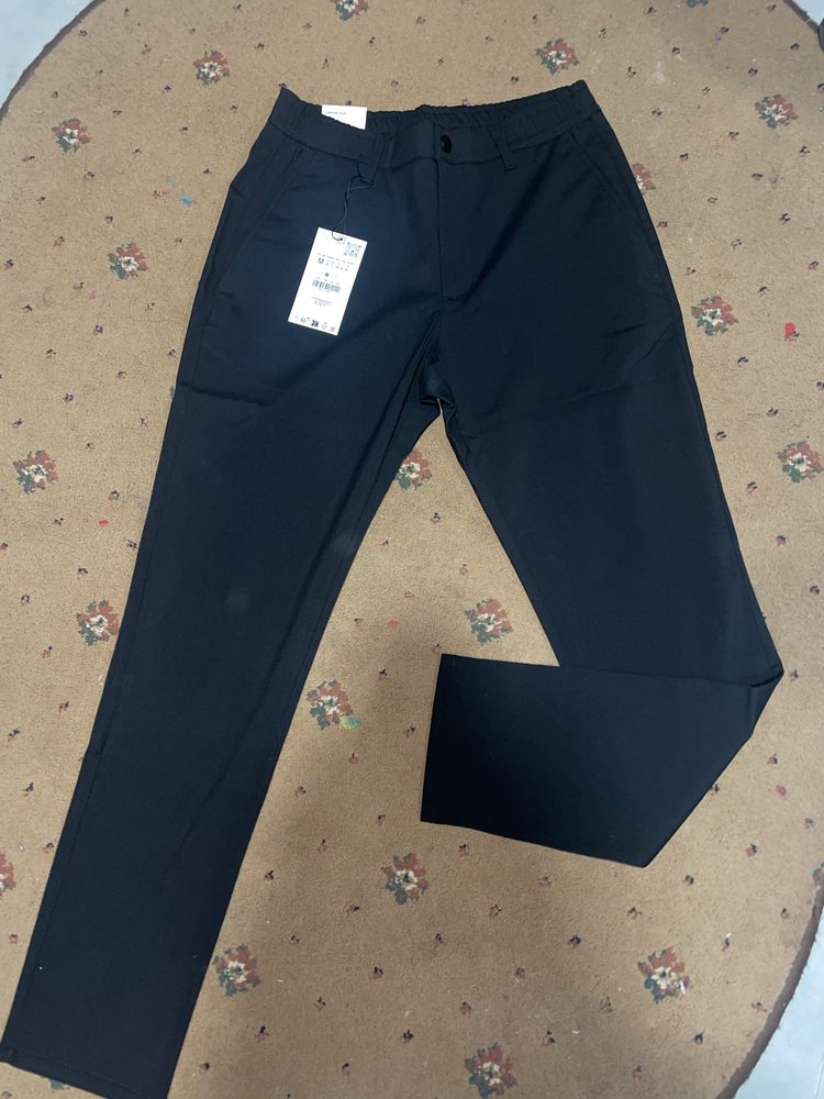 Pantaloni barbat Zara