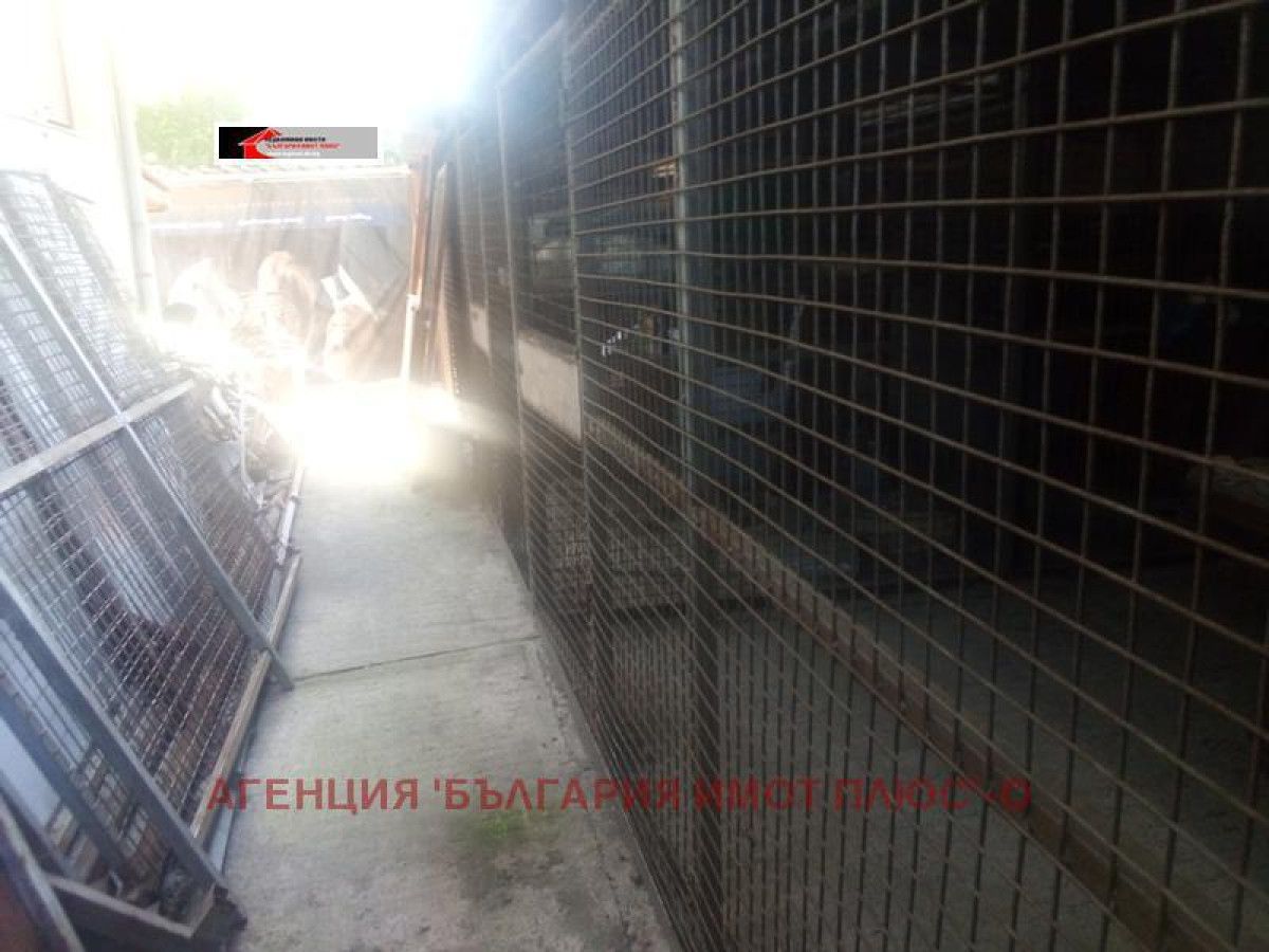 Дава под наем Склад гр. София - Република 2 18m²