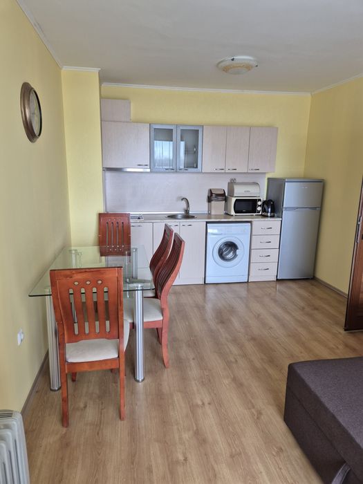 Дава се под наем Двустаен апартамент в Дългопол - 65 кв.м за 629.34 € - Снимка #2