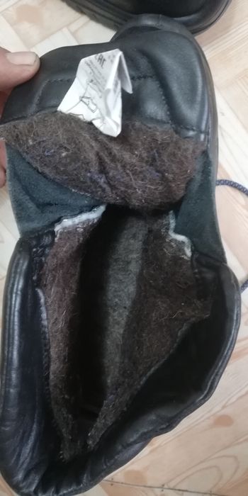Продам ботинки зимние