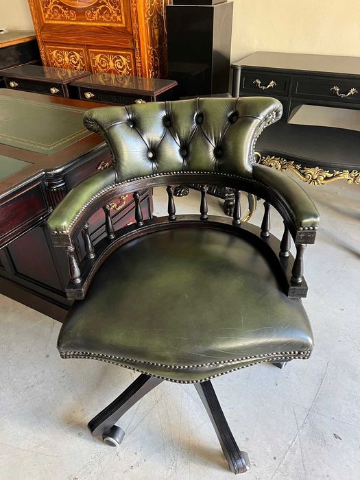 Birou clasic+Scaun Chesterfield!