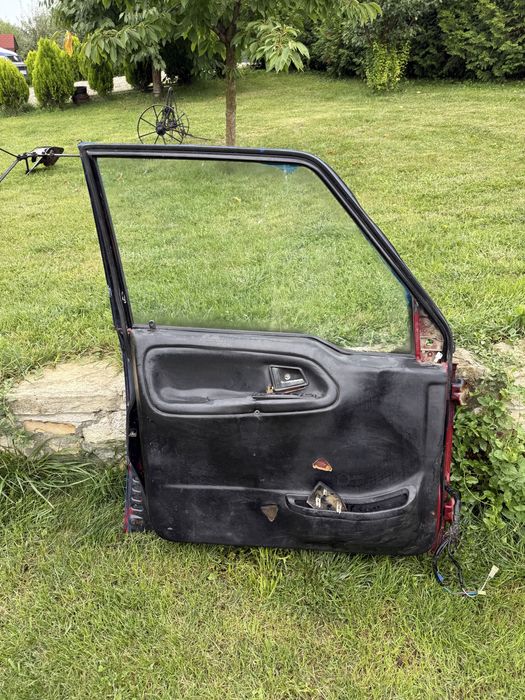 Vand usa suzuki vitara din imagine