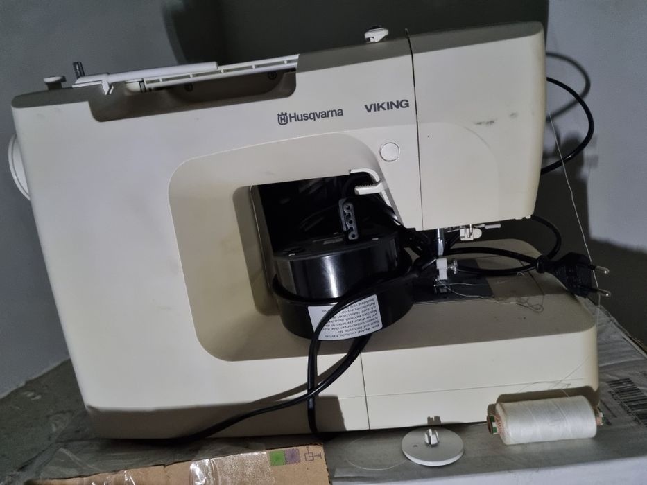 Masina husqvarna viking