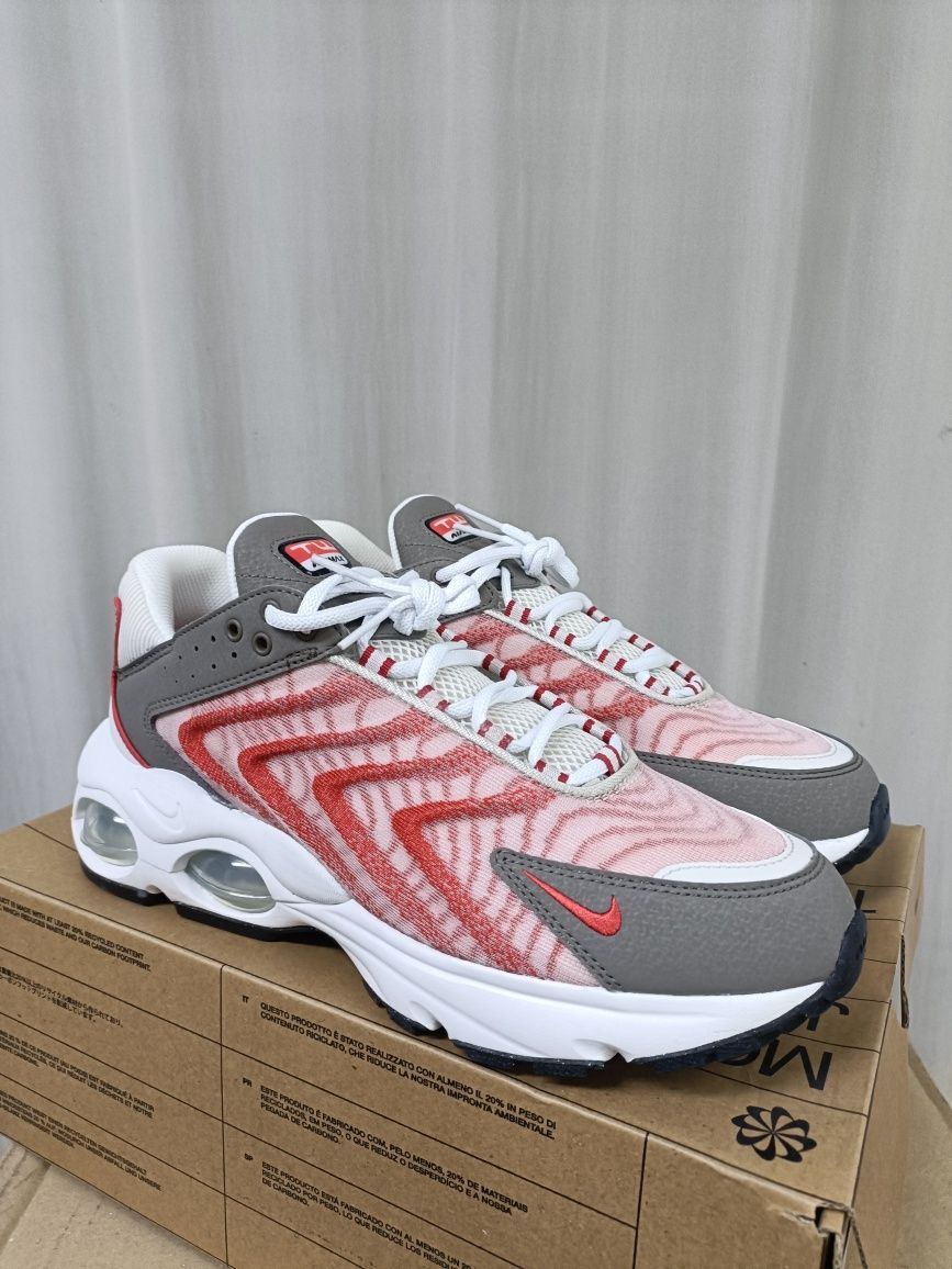 Nike Air Max TW номер 42 и 42.5 код 6A