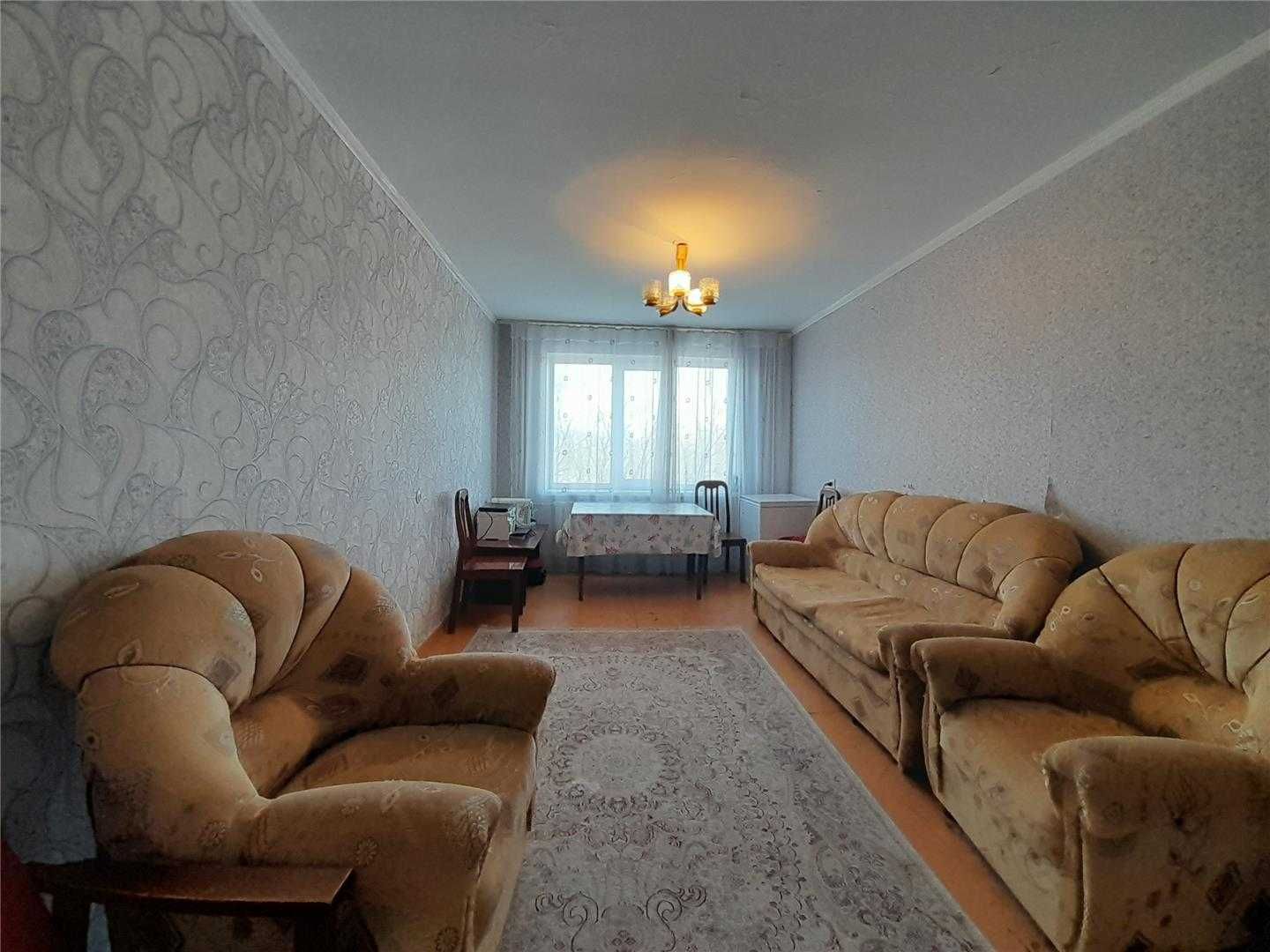 Продам 2 комн квартиру улучшенной планировки по пр Металлургов