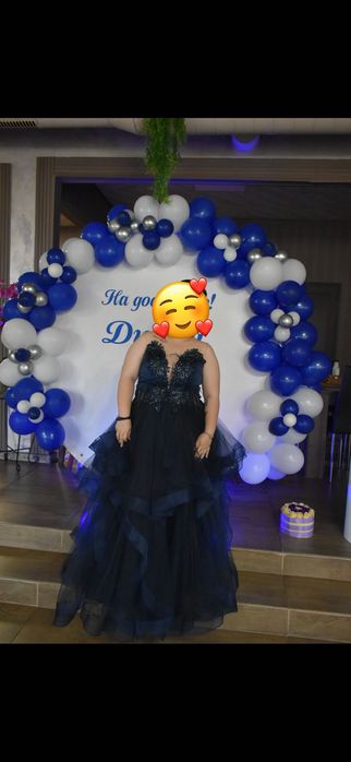 Продавам балната си рокля