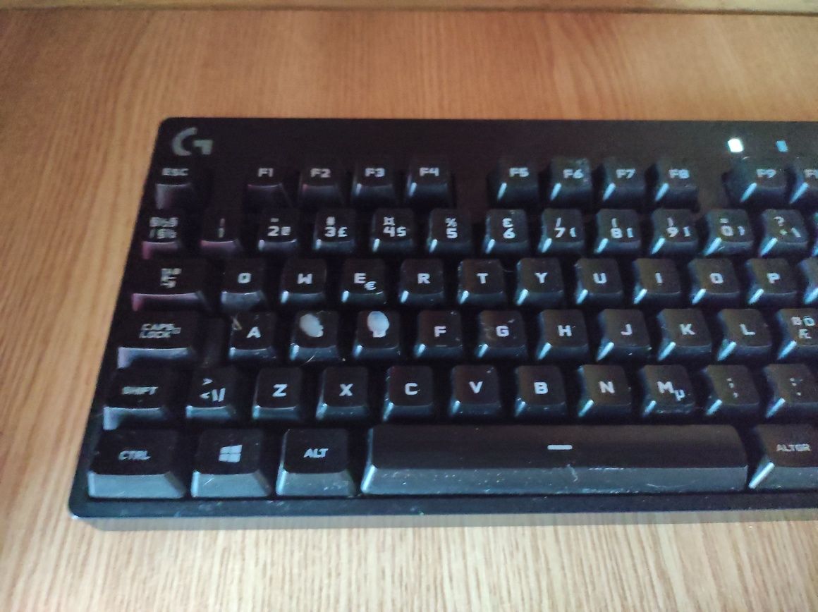 Tastatura Logitech 810