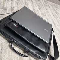 Laptop Acer Aspire V aluminiu și geantă