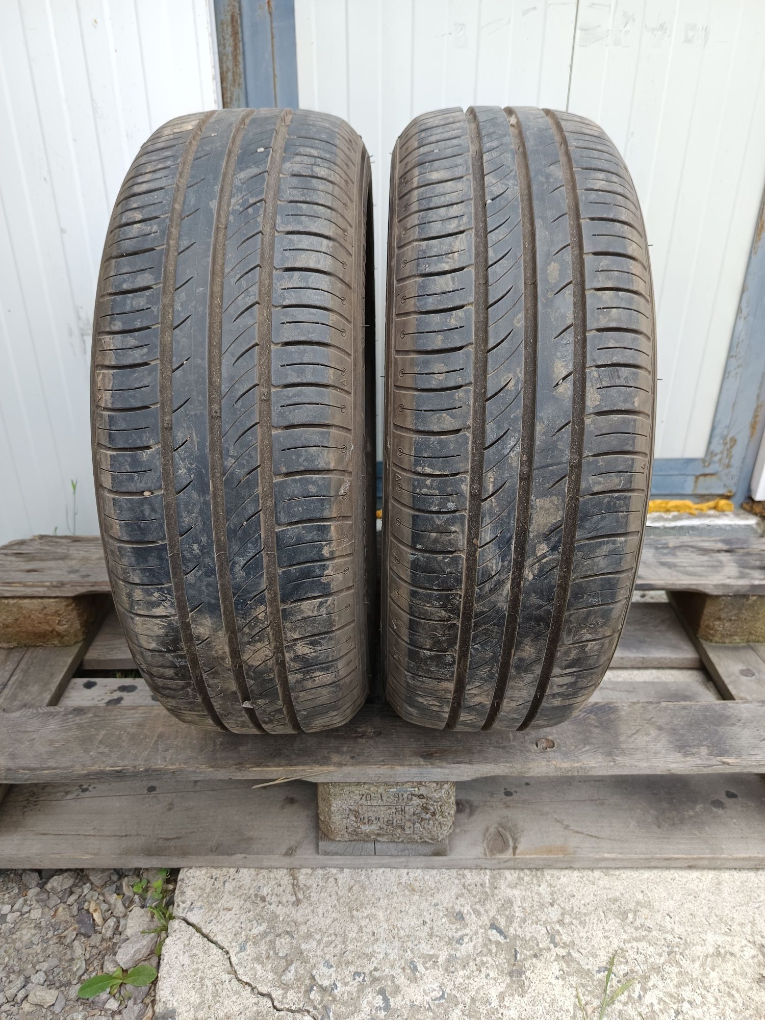 195 60 R 15 KUMHO Дот 4122