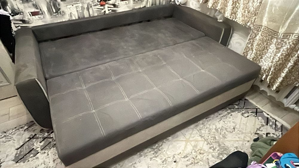 Продаётся диван в нормальном состоянии