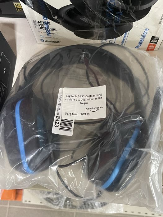 Căștii Logitech