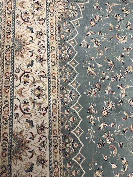 Продам ковер б/у