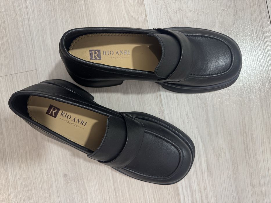 Новые кожаные лоферы осень