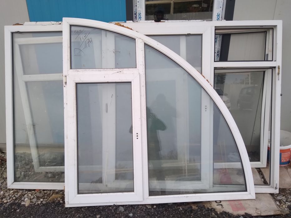 Doua geamuri termopan arcada