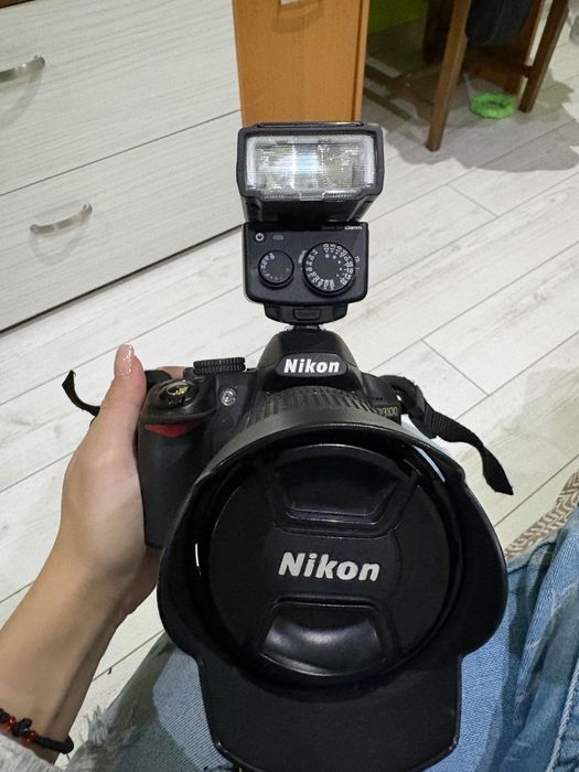 Nikon D3100 и аксесоари