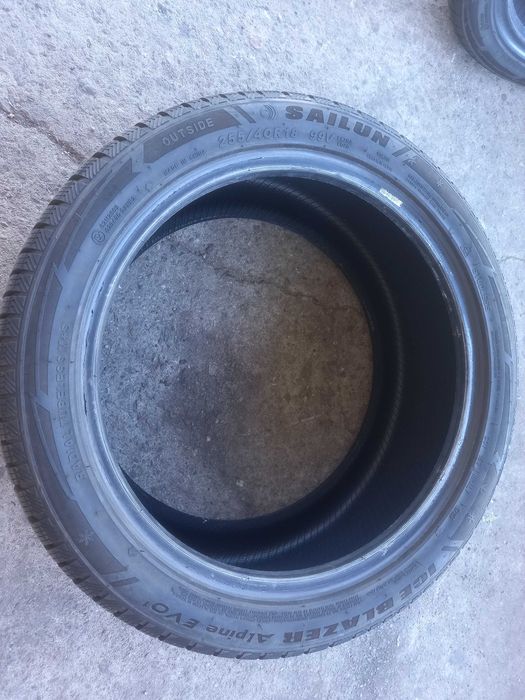 2 броя 255/40 R18 SAILUN DOT 23