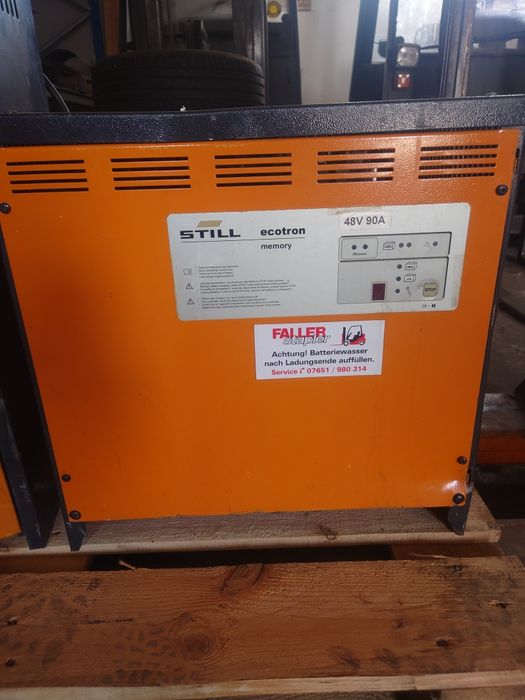 Statii pentru incarcare baterii electrostivuitoare 24v/48v/80v