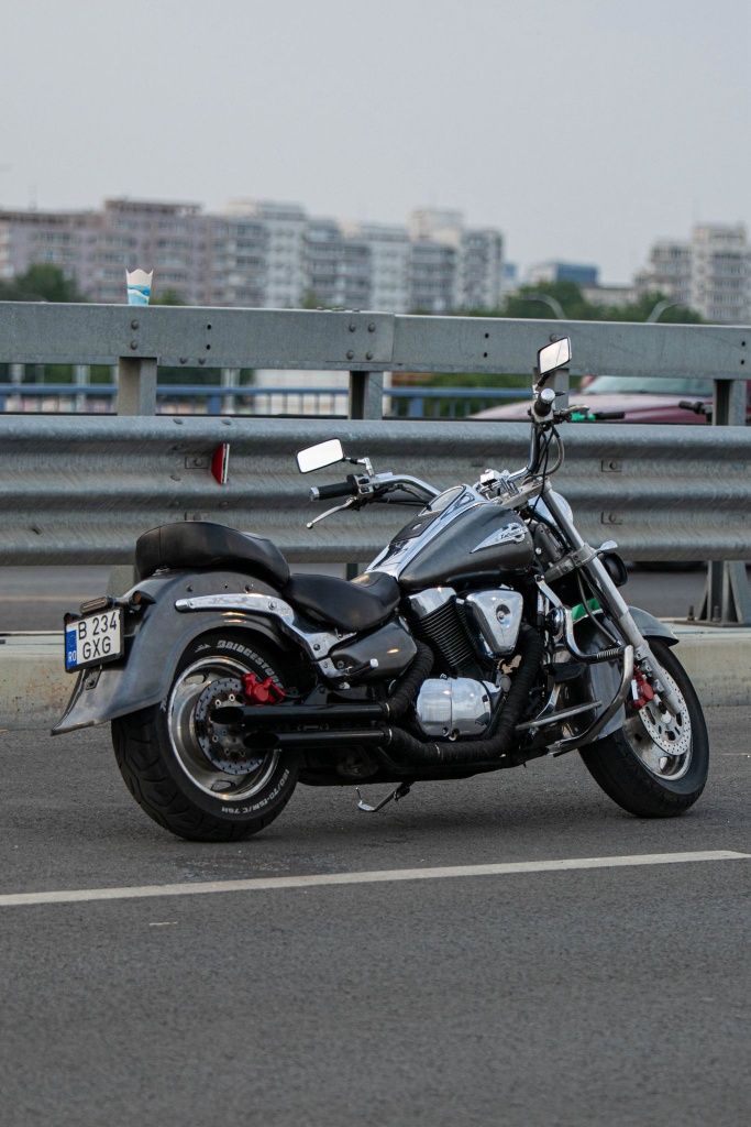 Suzuki Intruder VL 1500 LC