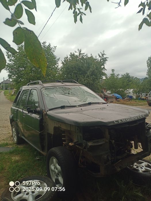 Dezmembrez Land Rover freelander 1