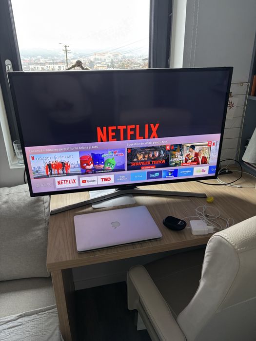 Vand Tv Samsung 4K 108 cm