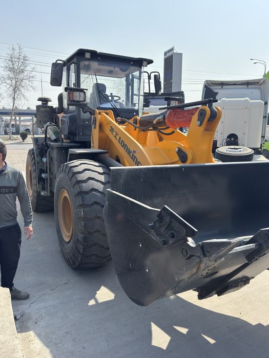 Фронтальный погрузчик 1.8 LG833H