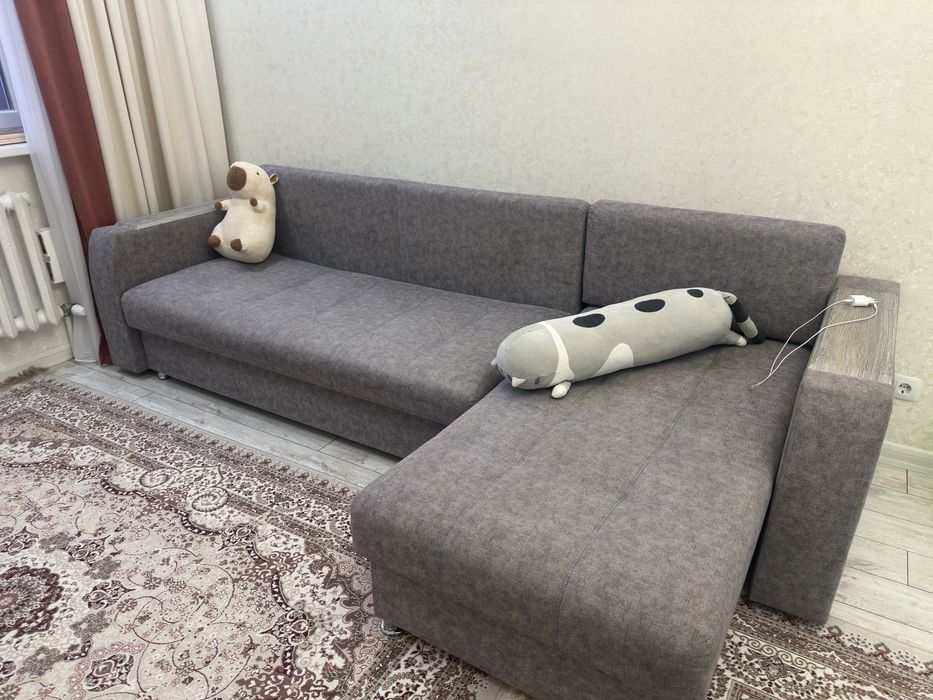 Продам диван срочно