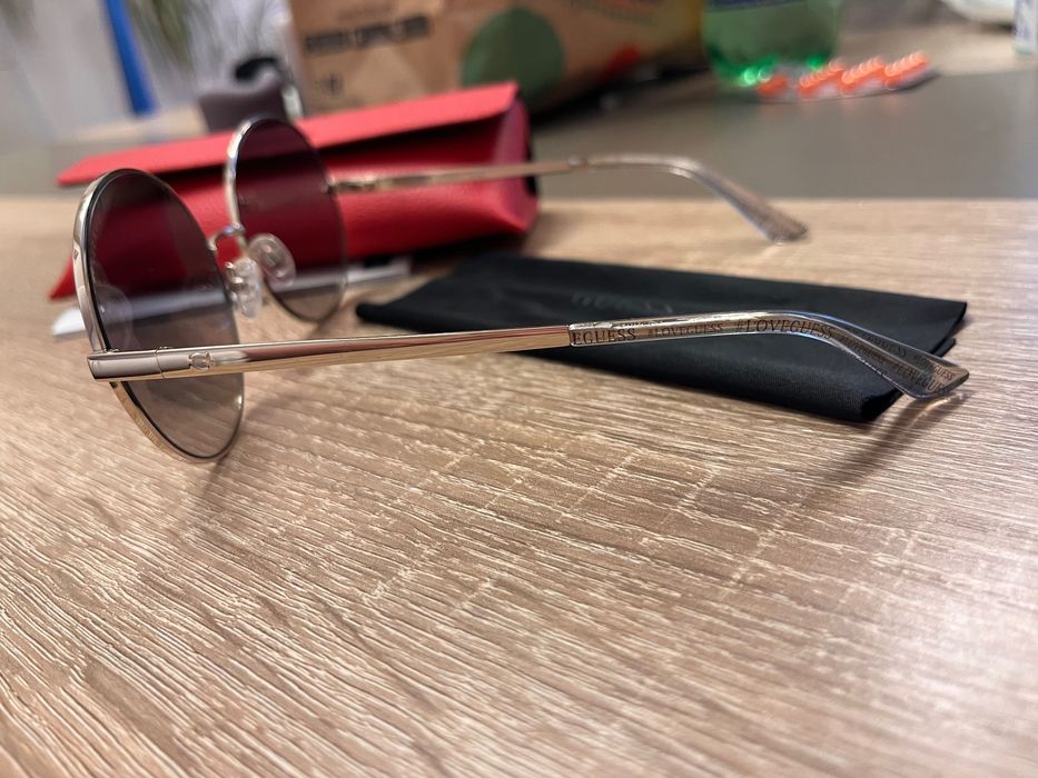 Дамски слънчеви очила Guess