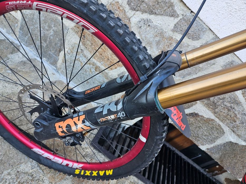 S-works demo 8 full carbon limited edition