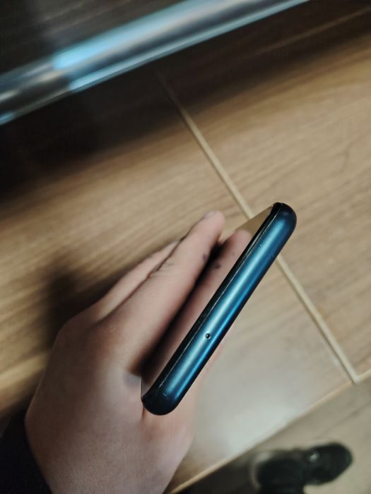 Vând Samsung M12 impecabil