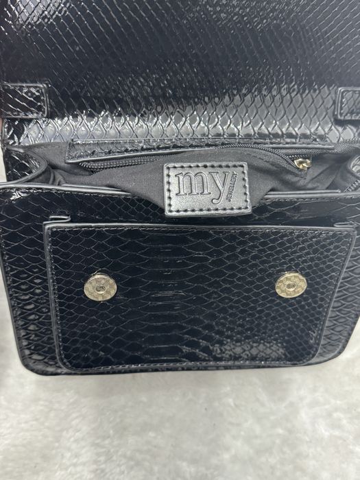 Дамска чанта - 20лв