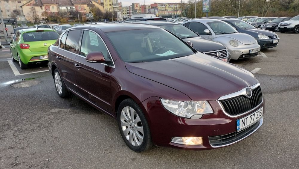 Vând Skoda Superb 2