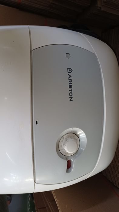 Водонагреватель Аристон
