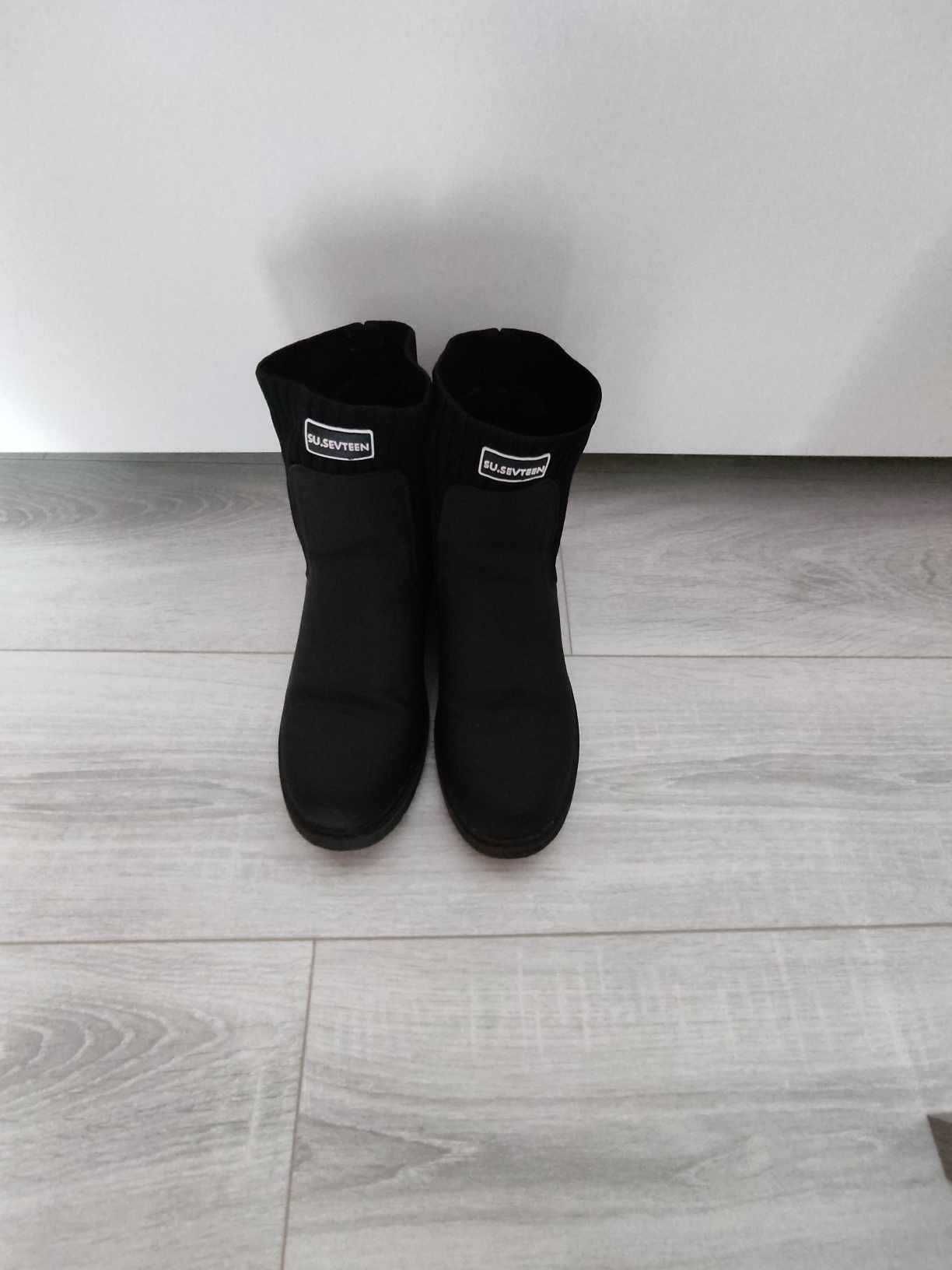 Боти тип Chelsea boots