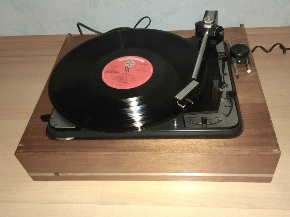 Колекционерски грамофон Dual 1015