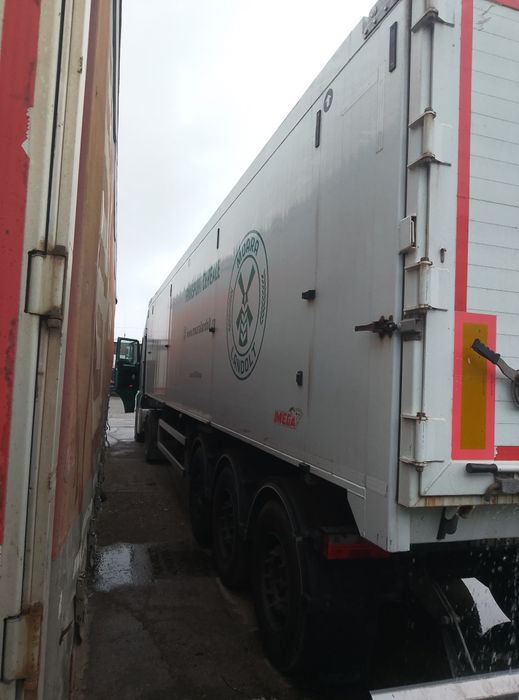 Semiremorca cereale Mega