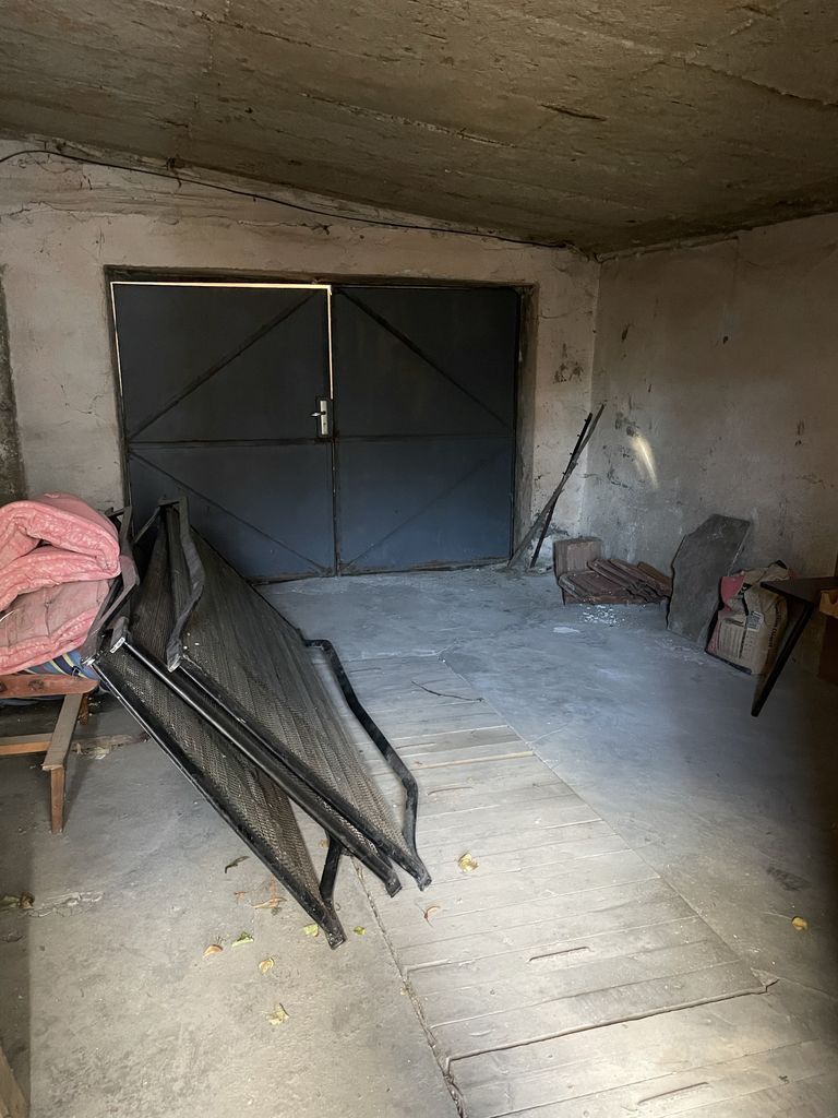 Продава се Къща в София, Младост 1 - 300 кв.м за 350 €/кв.м - Снимка #3