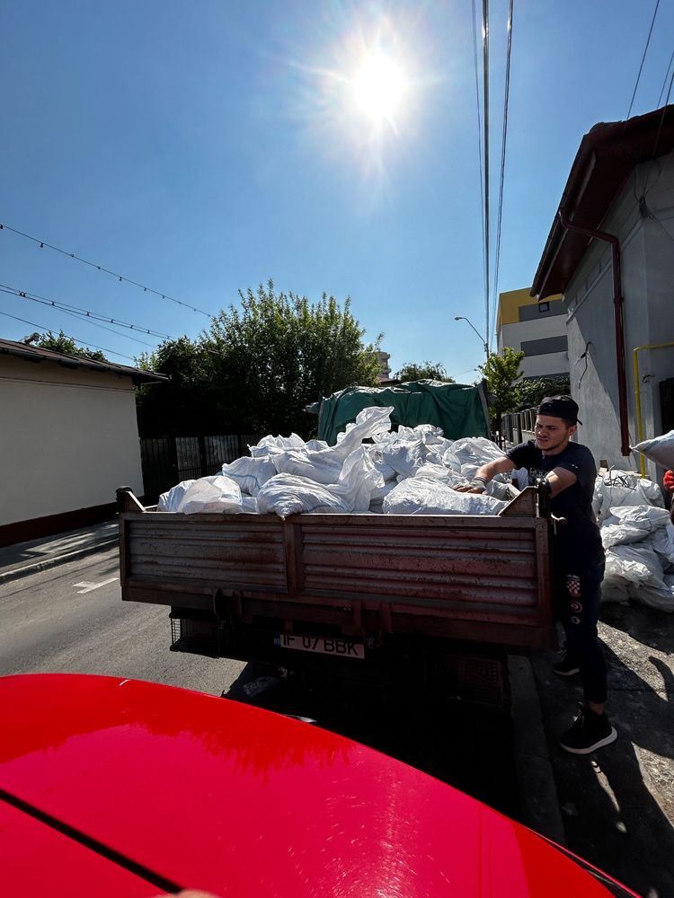 Transportam Moloz/ Gunoi  Debarasam Apartamente Mobila