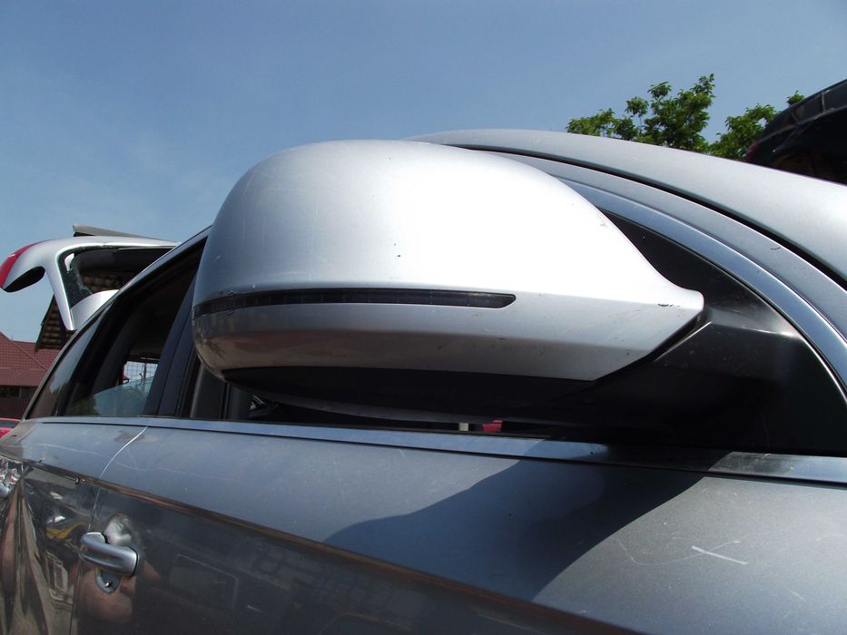 Dezmembrez Audi q7