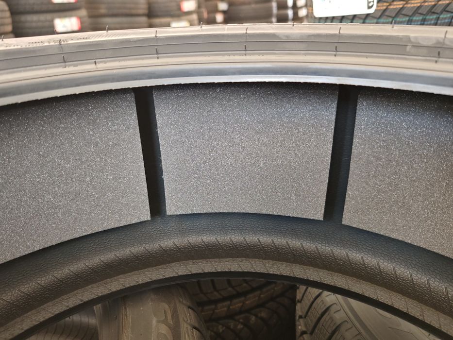 vand anvelope de iarna pirelli 255/45x19 cu omologare tesla