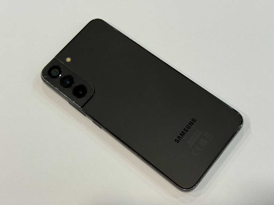 Samsung Galaxy S22+ – 256GB / 8GB RAM