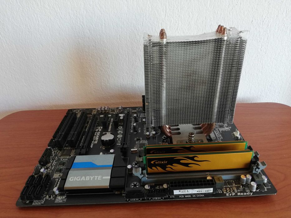 Gigabyte GA-Z87-D3HP + Intel Core i5 4670k + 4GB RAM Elixir