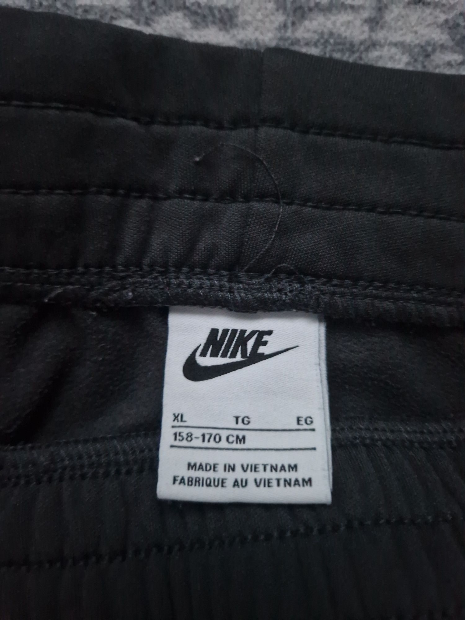 Pantaloni nike baieti