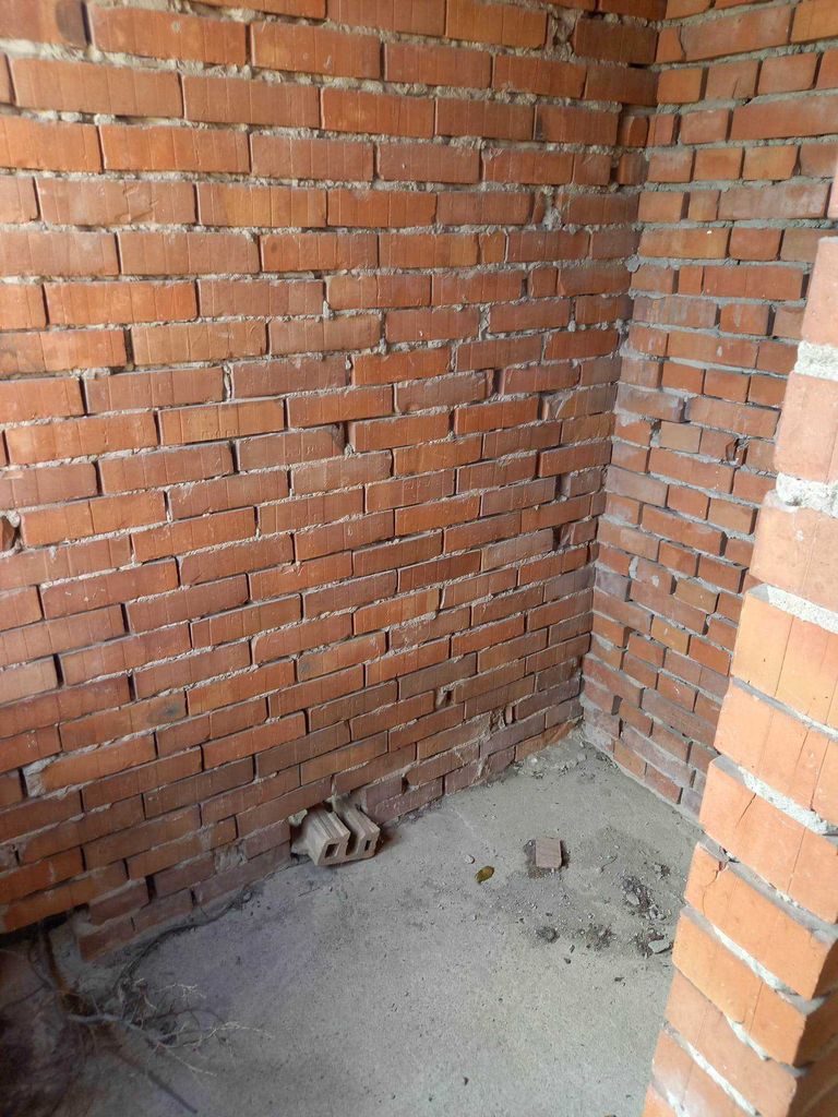 Продава се Заведение в с. Бъзън, Област Русе - 730 кв.м за 69 €/кв.м - Снимка #12