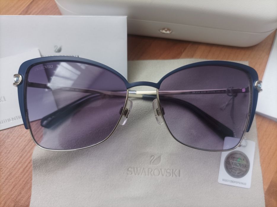 Swarovski нови оригинални слънчеви очила