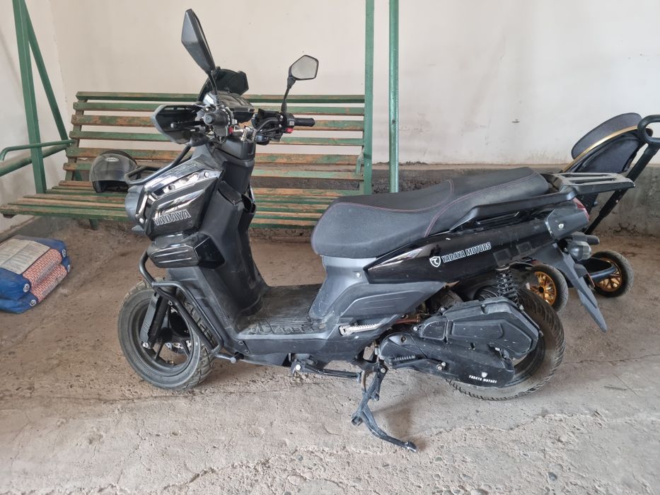 Skuter yadaya motors