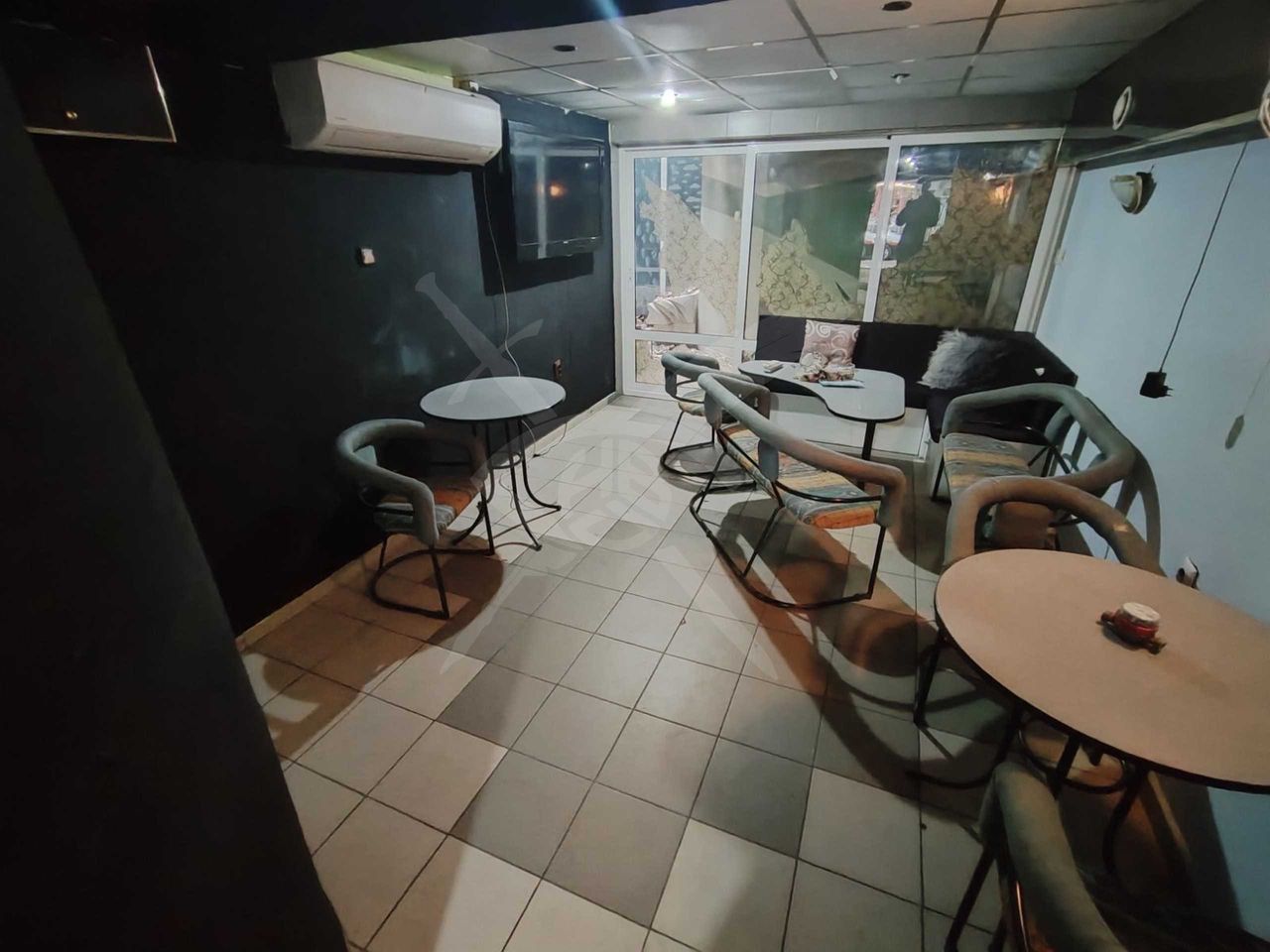 Продава се Заведение в Варна, Генералите - 42 кв.м за 1191 €/кв.м - Снимка #2