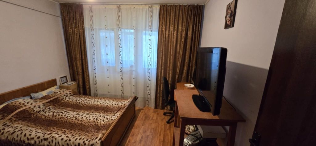 Apartament de vânzare, Motru